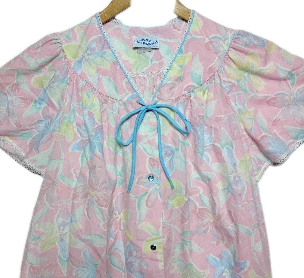 Vintage Lounge Around House Coat Women’s S/M Pink Floral Pastel Robe