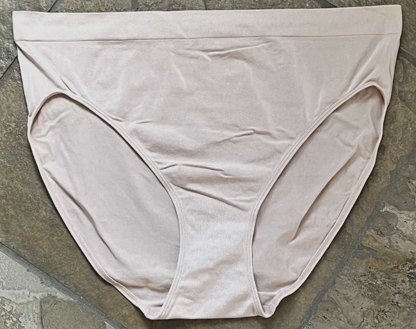 225 WACOAL Sz 3XL Nude B Smooth Ruched Nylon Blend Hi Cut Brief Panty #834175