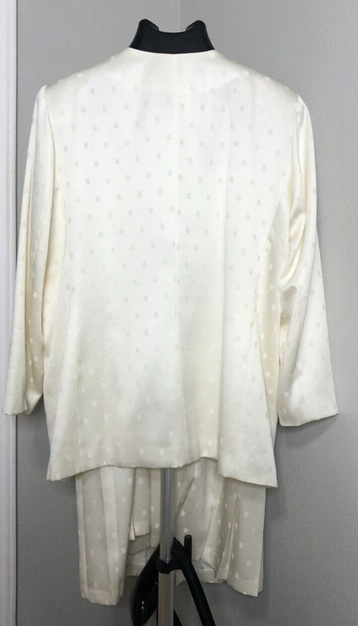 Vintage Chad Stevens Ltd Skirt Suit Ivory Cream Jacquard Mother of Pearl Plus 18