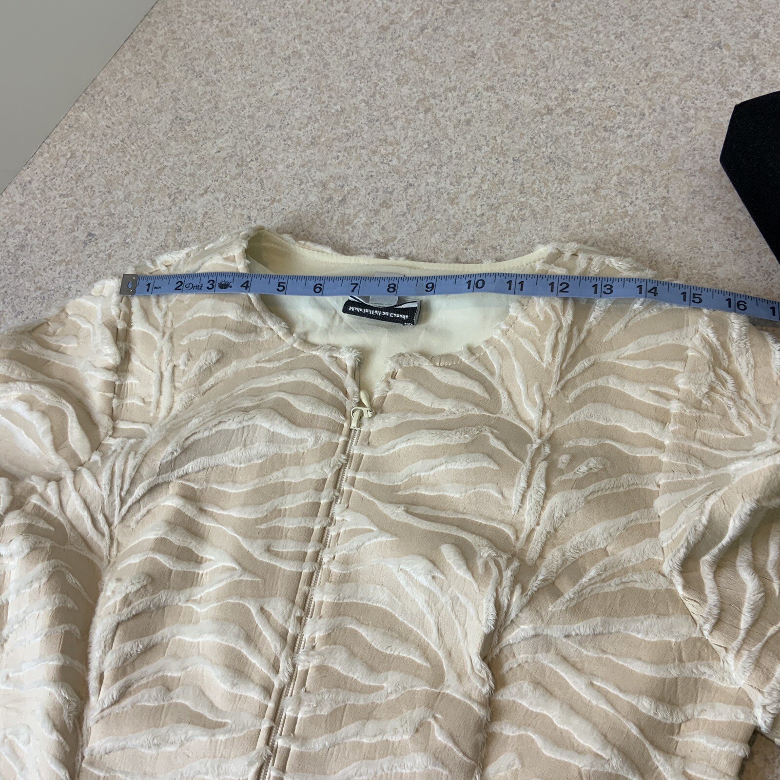 VTG Joseph Ribkoff Women’s 10 Cream Ivory Faux Fur Full Zip Jacket NWT