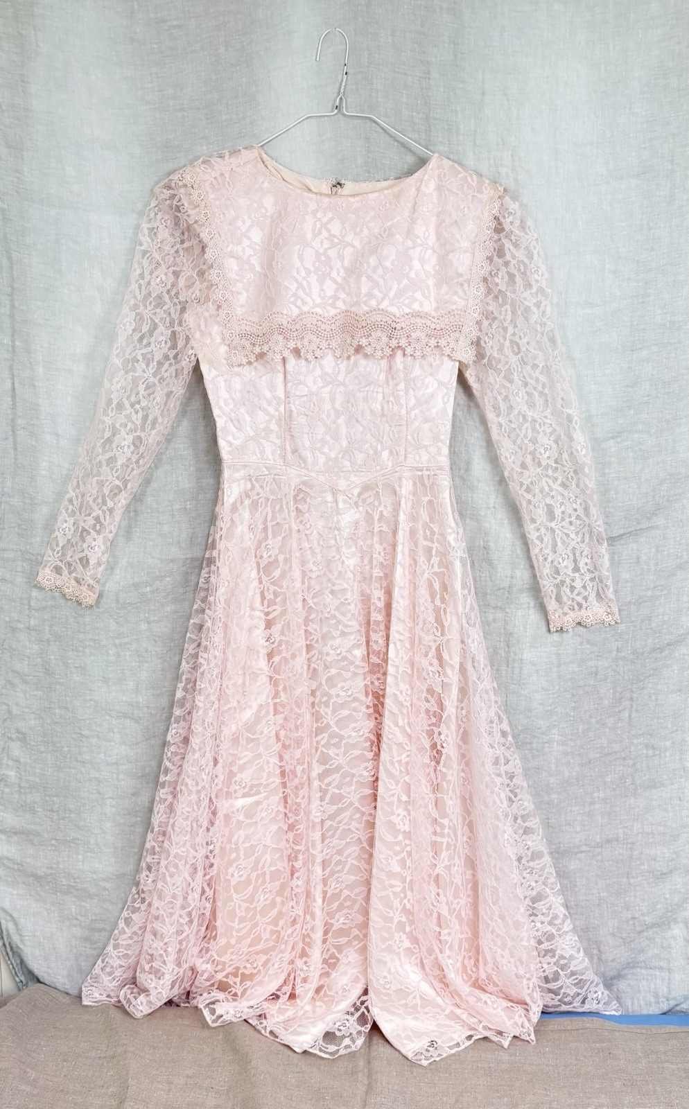 Vintage Jo-Ed Sophisticates Pink Lace Maxi Dress Capelet Collar Long Sleeve 5/6