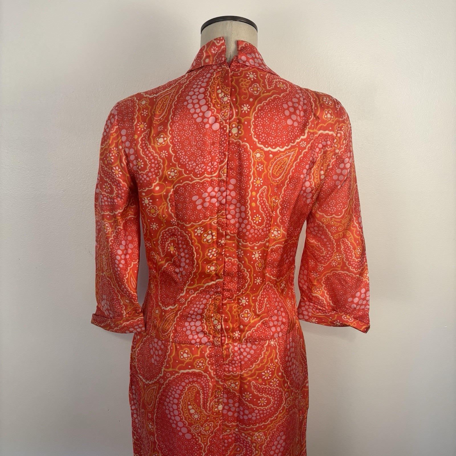 VTG 60s Mod Sheath Dress Orange Pink Psychedelic Paisley Silky Union Made S/6