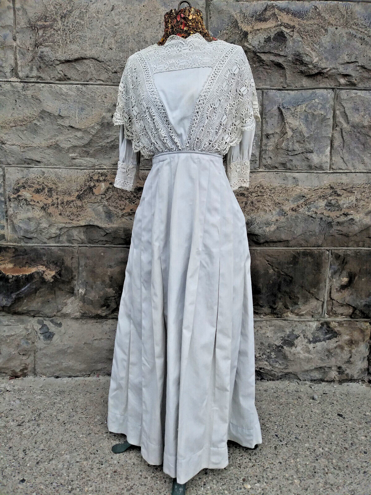 EDWARDIAN DRESS c.1900 Authentic Pristine Ivory Cotton, Heavy Lace Bodice XS
