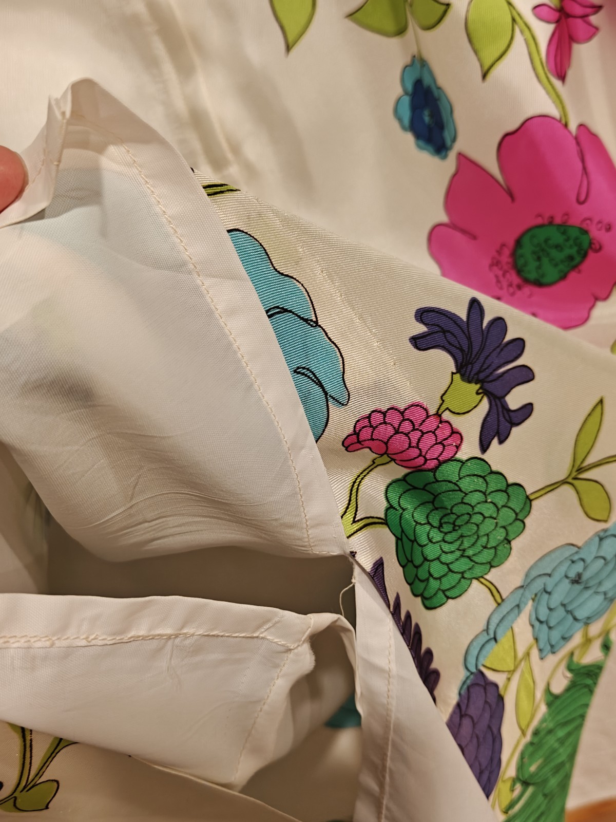 Fun Vintage Floral Jan Sue Satin Dress With Bold Pink And Blue Poppies