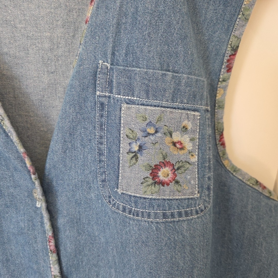 VTG 90s New Look Denim Women’s Vest Sz XL Blue Floral Trim Patchwork Detail…