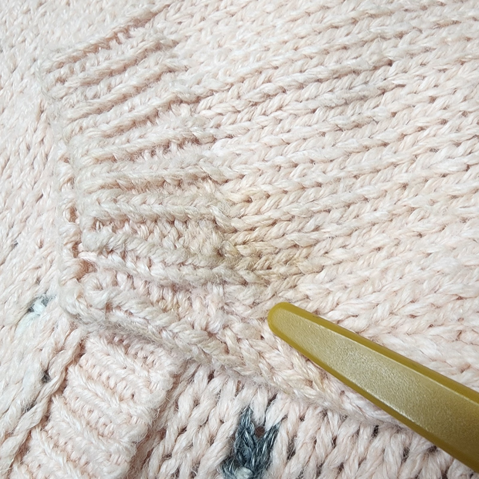 Vintage Knitted by Hand Sweater Size L Pale Pink Gray White Fair Isle Cardigan