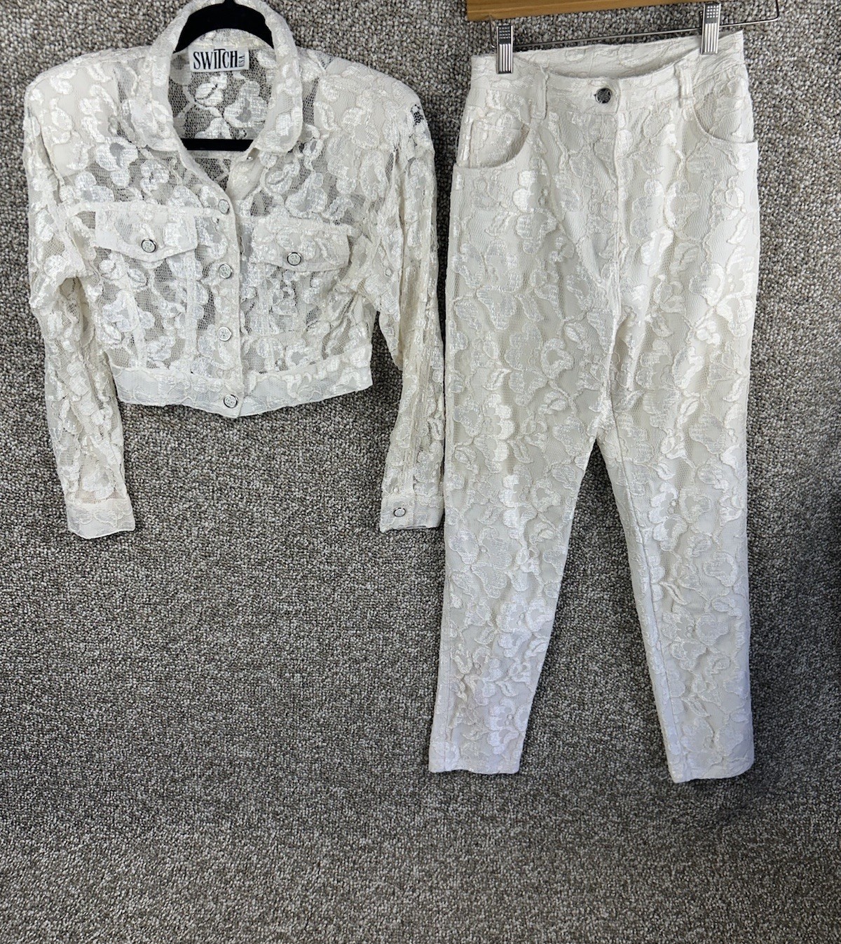 VTG Switch USA Pant Suit Size 5 Lace White Cropped Jacket Skinny Leg Pants USA