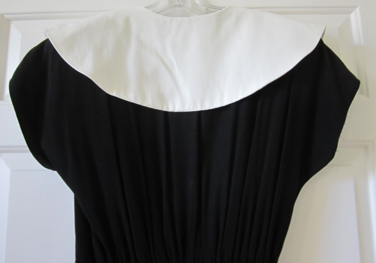 VTG NEW 80s R.E.O ORIGINALS MIDI DRESS-BLACK w LARGE WHITE COLLAR Sz 12 BEAUTY!