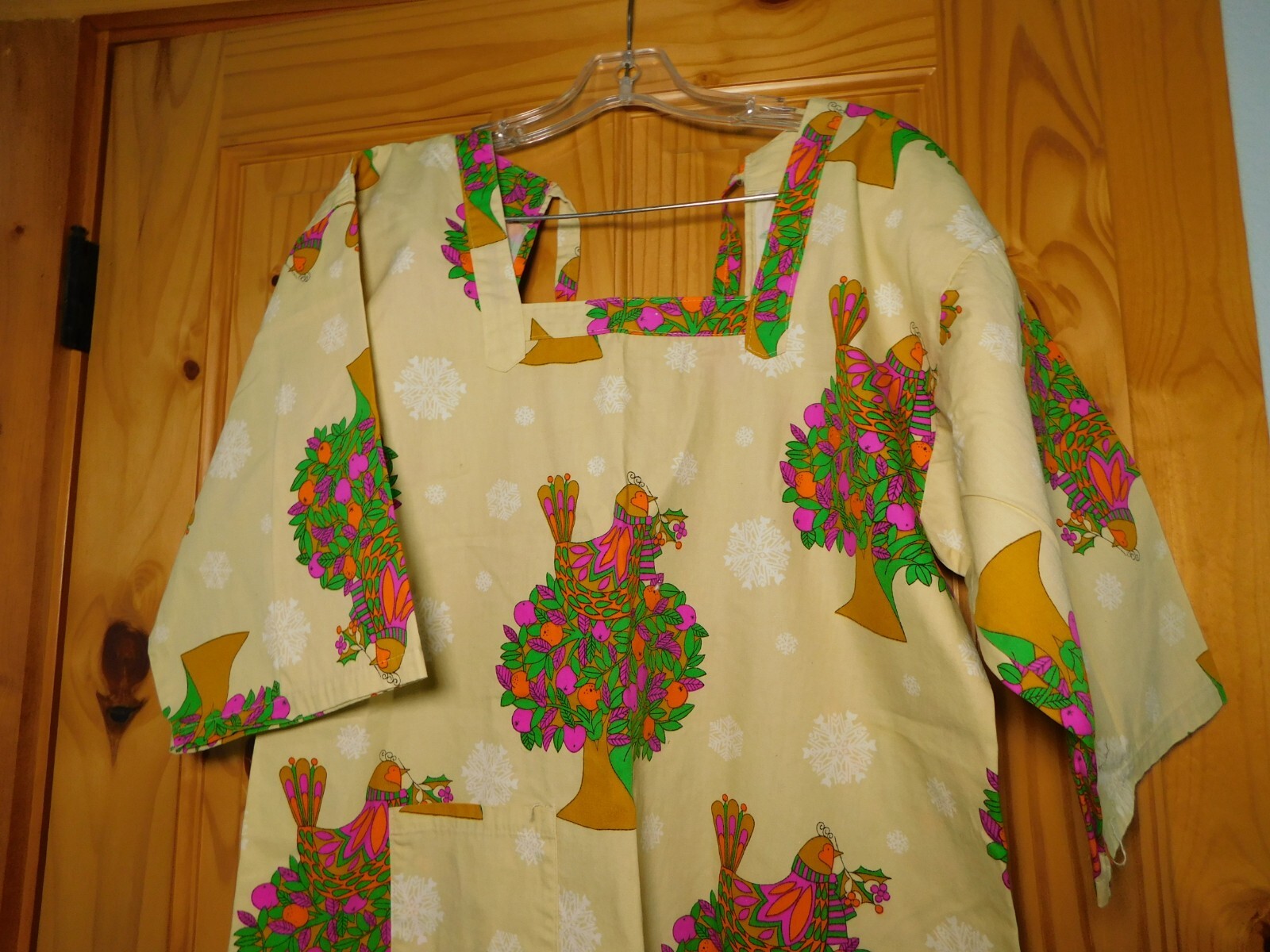 Vintage Design House Womens Smock Birds in Fruit Trees Colorful Ties in Back