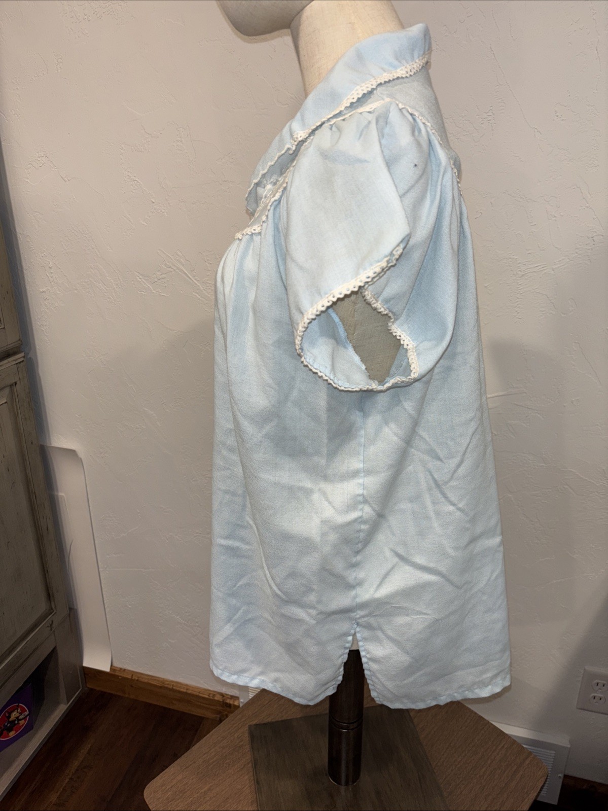 1960s vintage women’s sleepwear top. No Tag Estate Sale Find. M/L See Pics B1