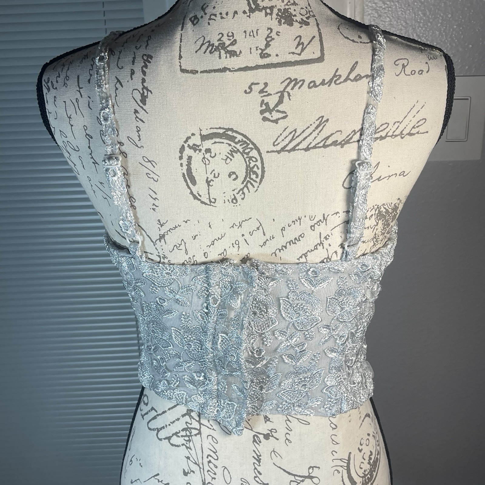 The Icing Vintage 90’s Silver Floral Lace Beaded Bustier Blouse Chic 2 Pc Set