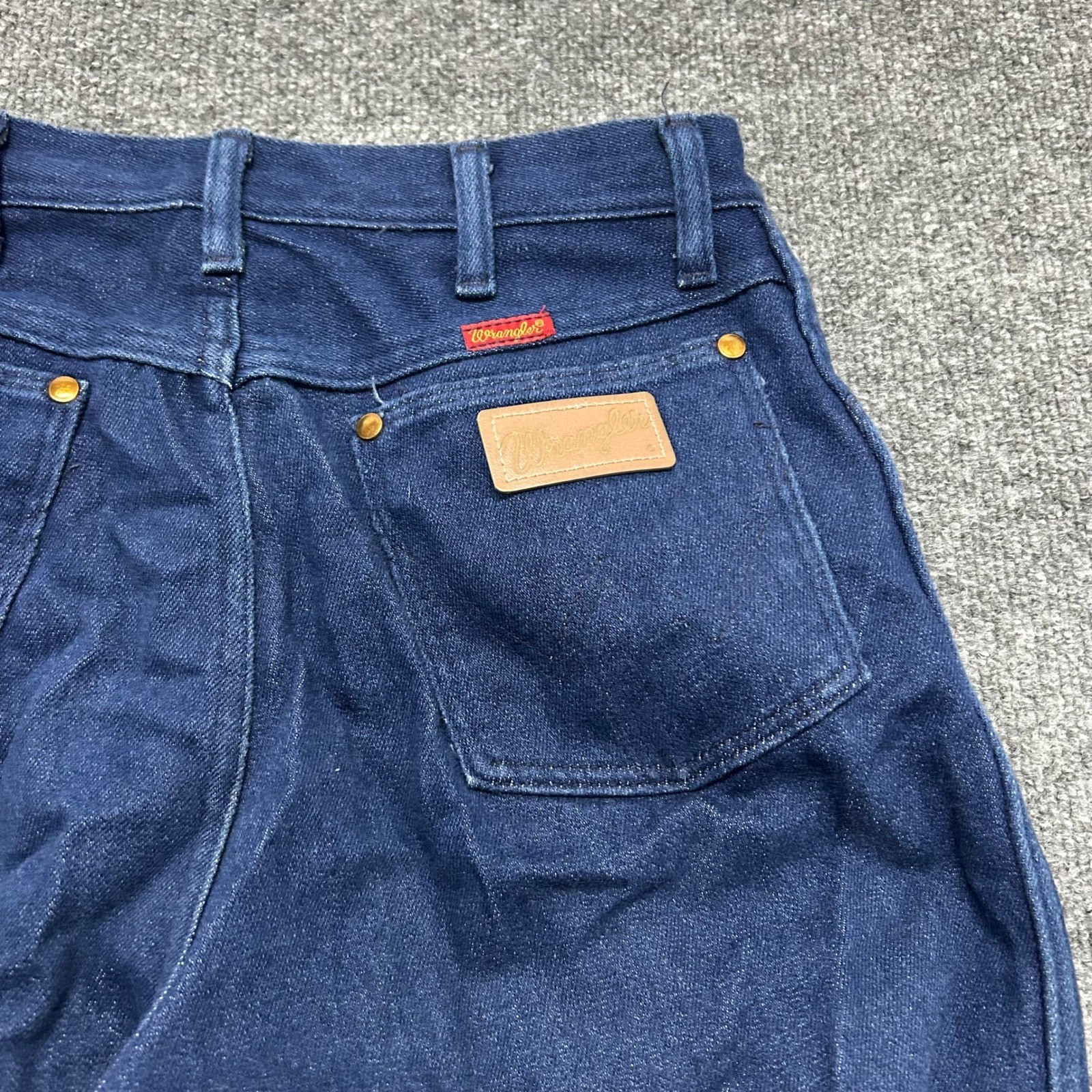 Wrangler Jeans Womens Size 11/12 Dark Wash High Waisted Slim Straight USA