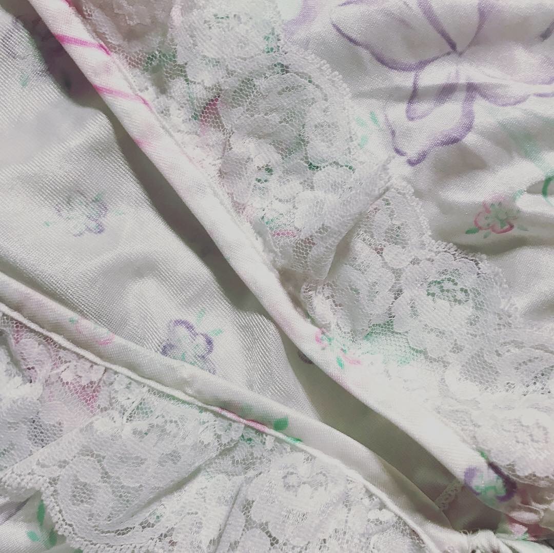 VTG Paramount New York Nightgown Peignoir Flowers white Robe Medium Nylon