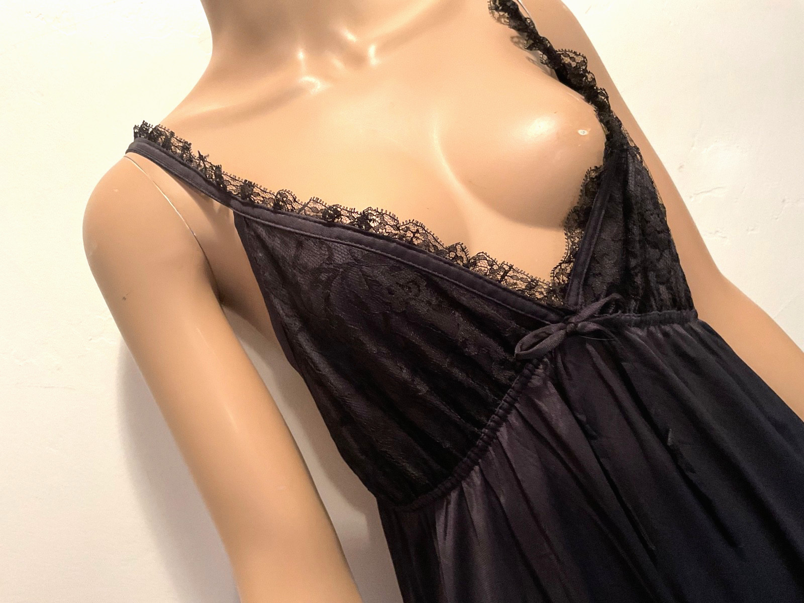 Vtg 1960s Black Silky Nylon Maxi Nightgown Lace Trim Ruffled Hem Large