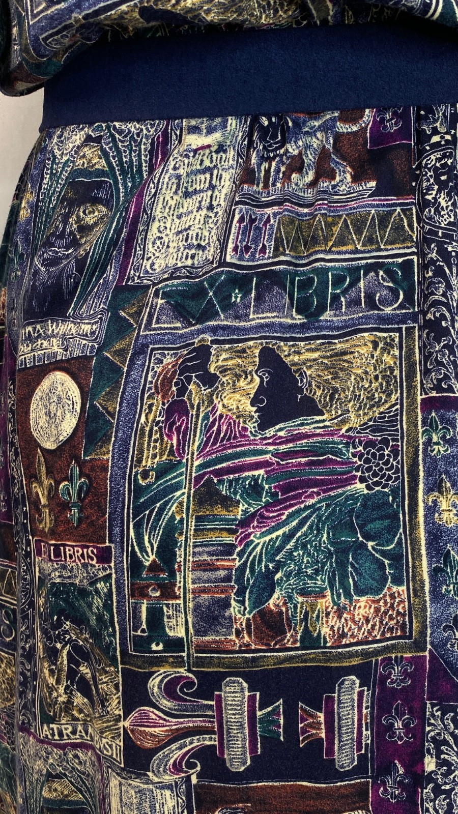 Vintage 1980s novelty print midi dress XL rayon long sleeve plus size purple