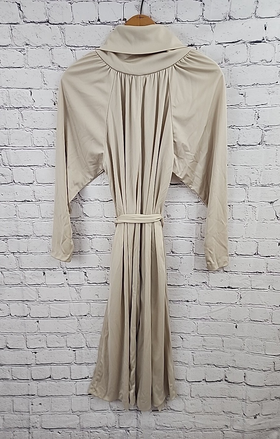 Vintage 70s Jerel of Texas Quiana Nylon Dress Buttoned Collar Belted Pockets Tan