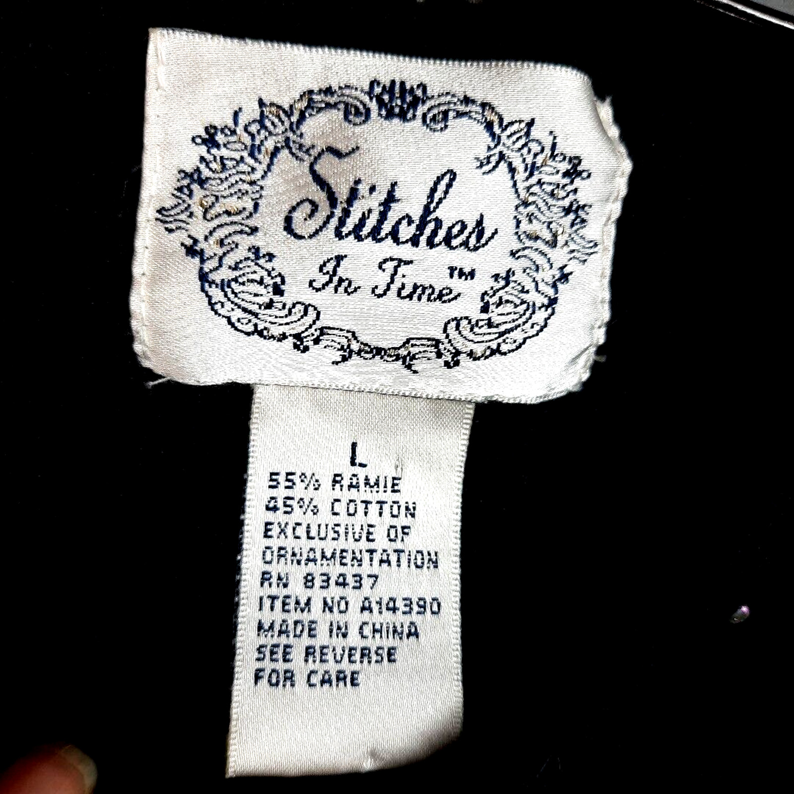 Stitches in Time Snowflake Beaded Embroidered Cardigan Sweater Large Black White