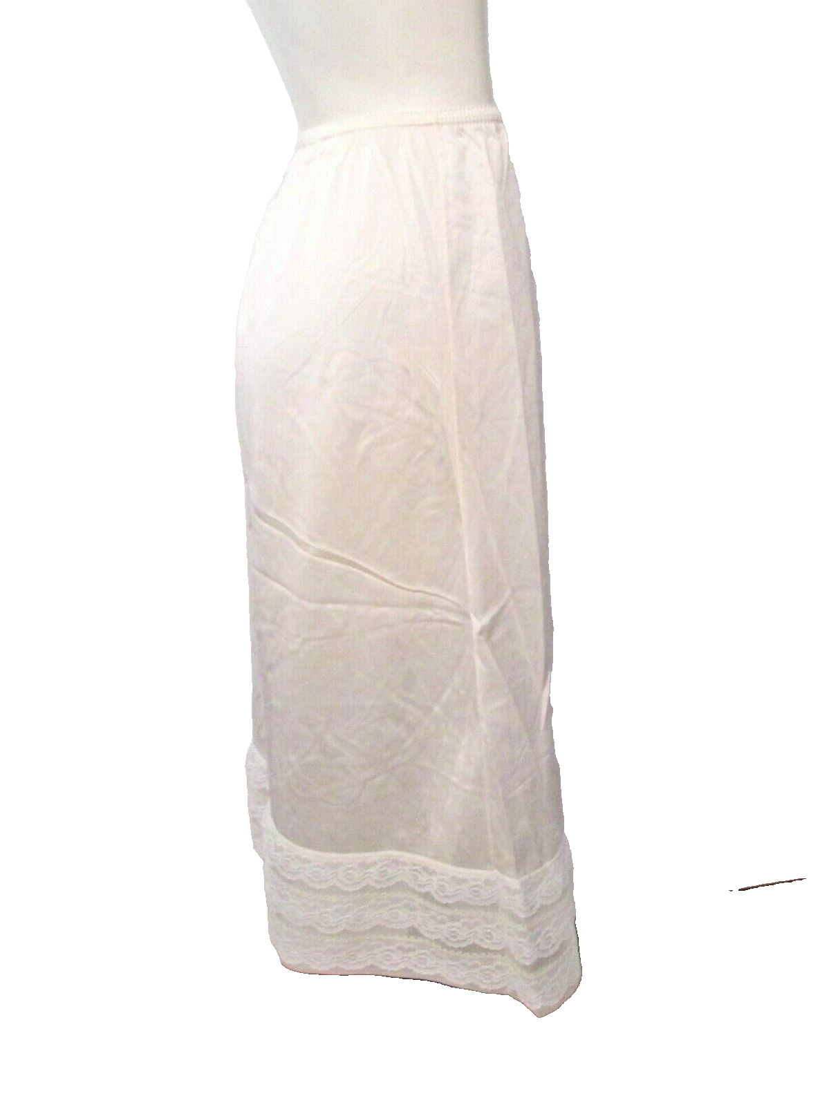 Sliperfection 663 Nylon Tricot Non-Cling Half Slip Petticoat M 27/29 Waist USA