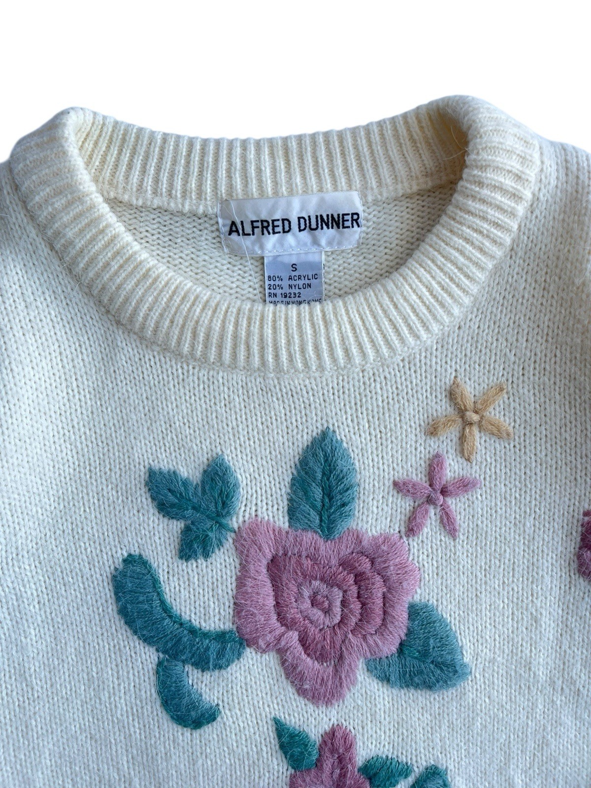 Alfred Dunner Women’s Soft Cream Pullover Sweater Rose Embroidery Floral Small