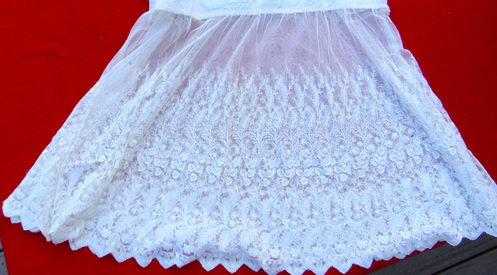 ANTIQUE VICTORIAN COTTON PETTICOAT~1890s ~WOMAN’S MED/LG~LACE BOTTOM~ SLEEVELESS