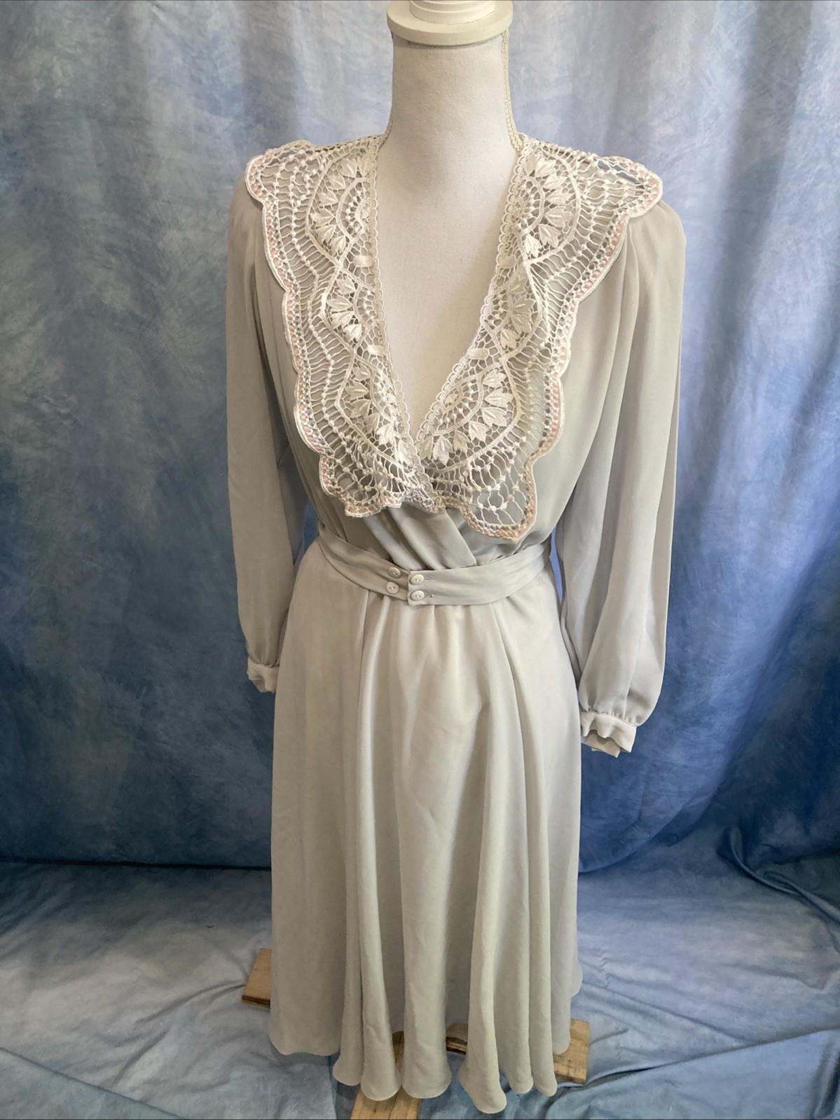 Vtg 80s Ursula of Switzerland Chiffon Dress 3/4 Lace Collar Gray Romantic Belt