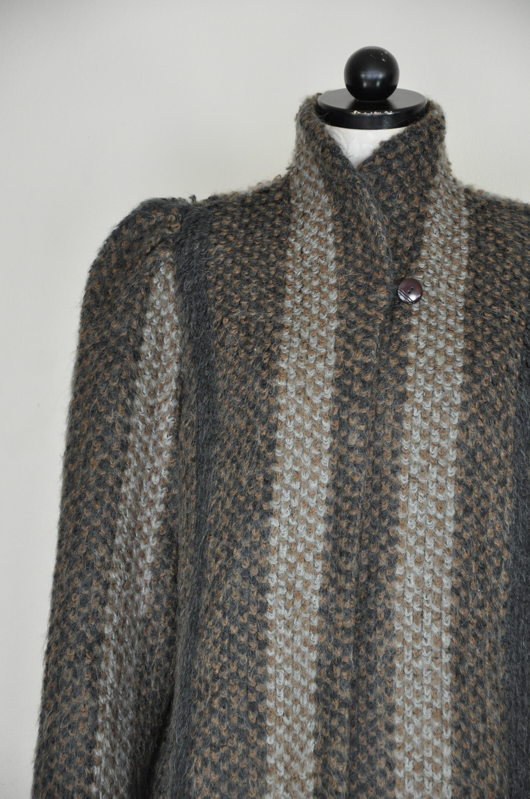 Vintage 80s Gray Wide Stripe Wool Boucle Loop Knit Puff Sleeve Wrap Coat Women M