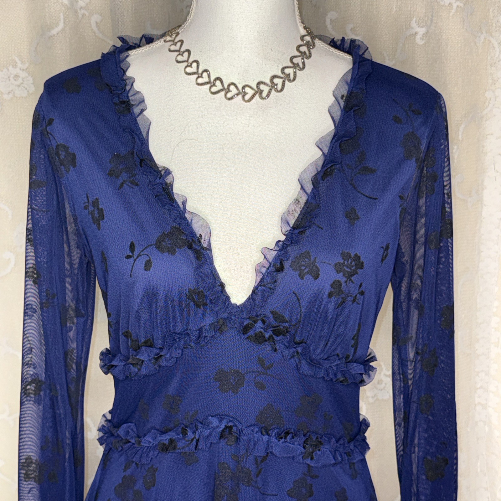Vintage B.Darlin Woman’s Blue & Black Floral Semi Sheer Lined Dress Size 5/6