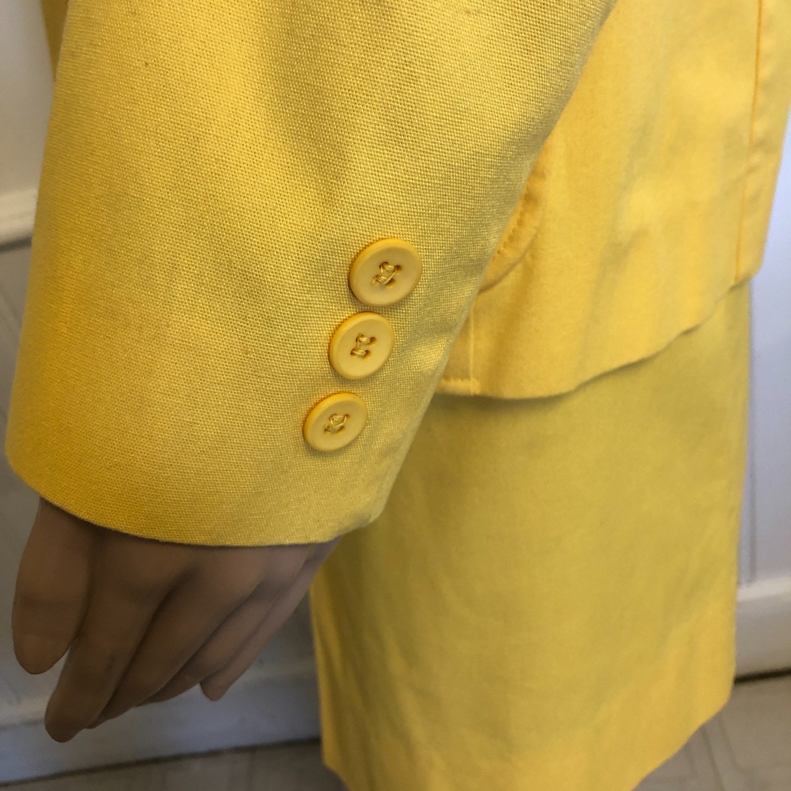 vtg 1970s Country Suburbans 2 pc Skirt Suit 12/14 Yellow Twill Kick Pleats USA
