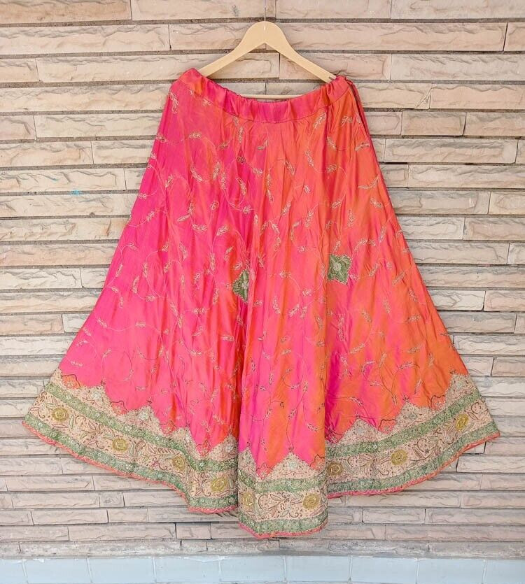 Indian Skirt Lehenga Woman Wedding Dress Vintage Embroidered Skirt VSS1012