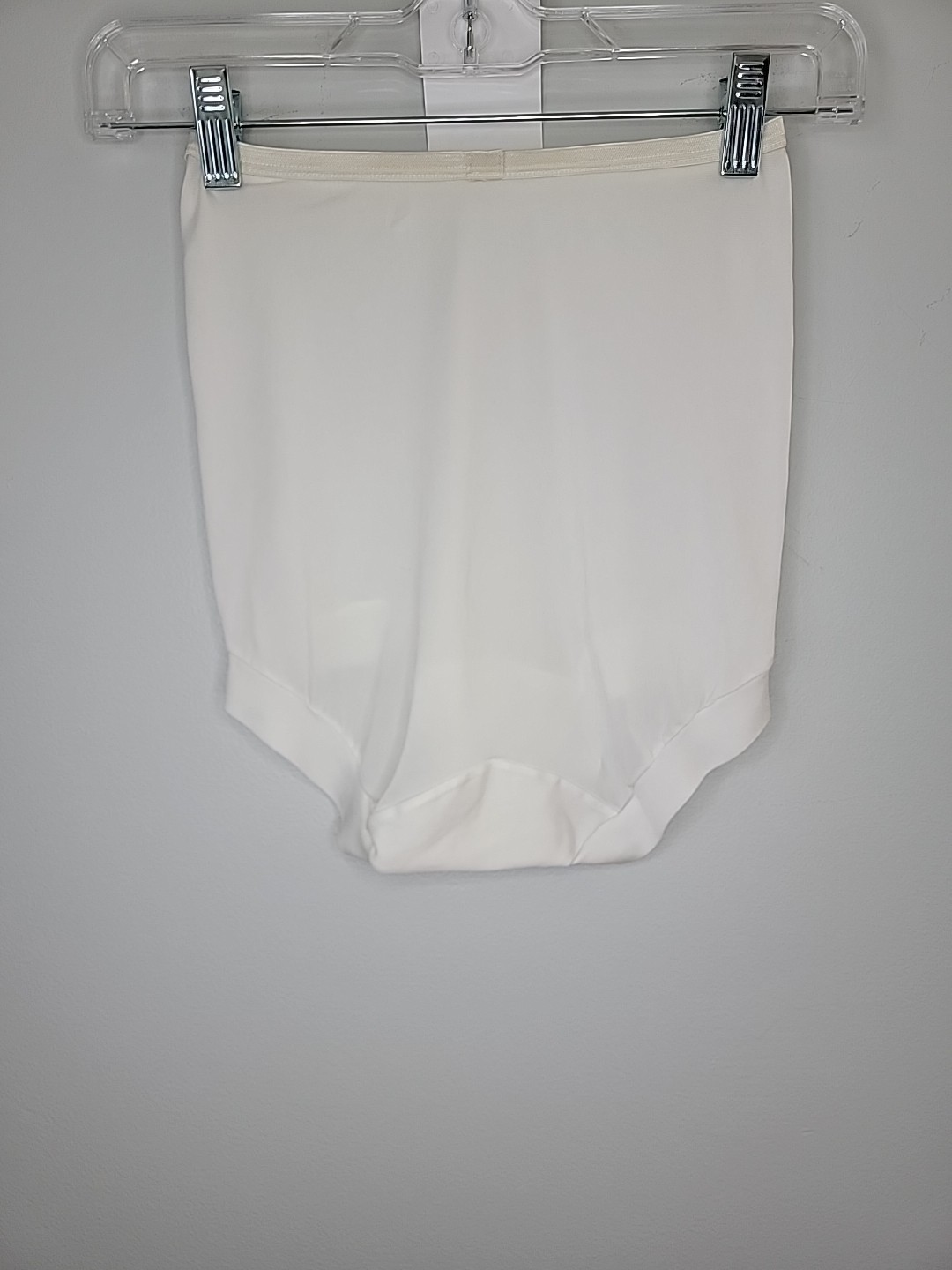 Vintage Vanity Fair Tricot Pillowtab White Panties Satin Finish Size 4