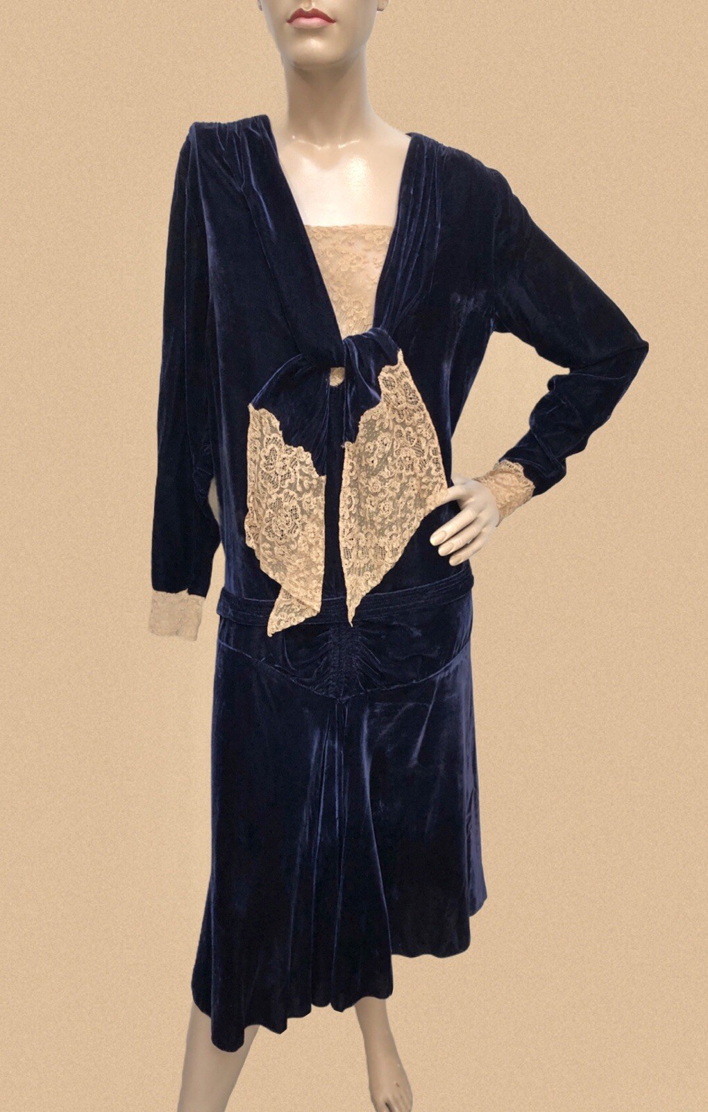 Antique Vtg 1920s B. Altman Co Jewel BLUE SILK VELVET Flapper Dress LACE JABOT