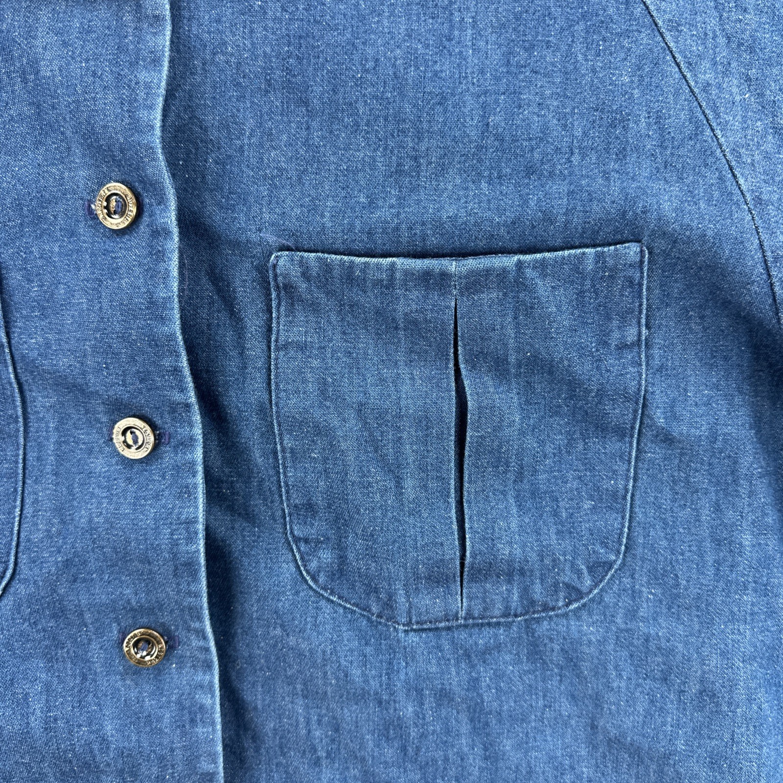 Vintage Donovan Galvani Of Dallas Women’s XL Blue Denim Cowgirl Button Up Shirt