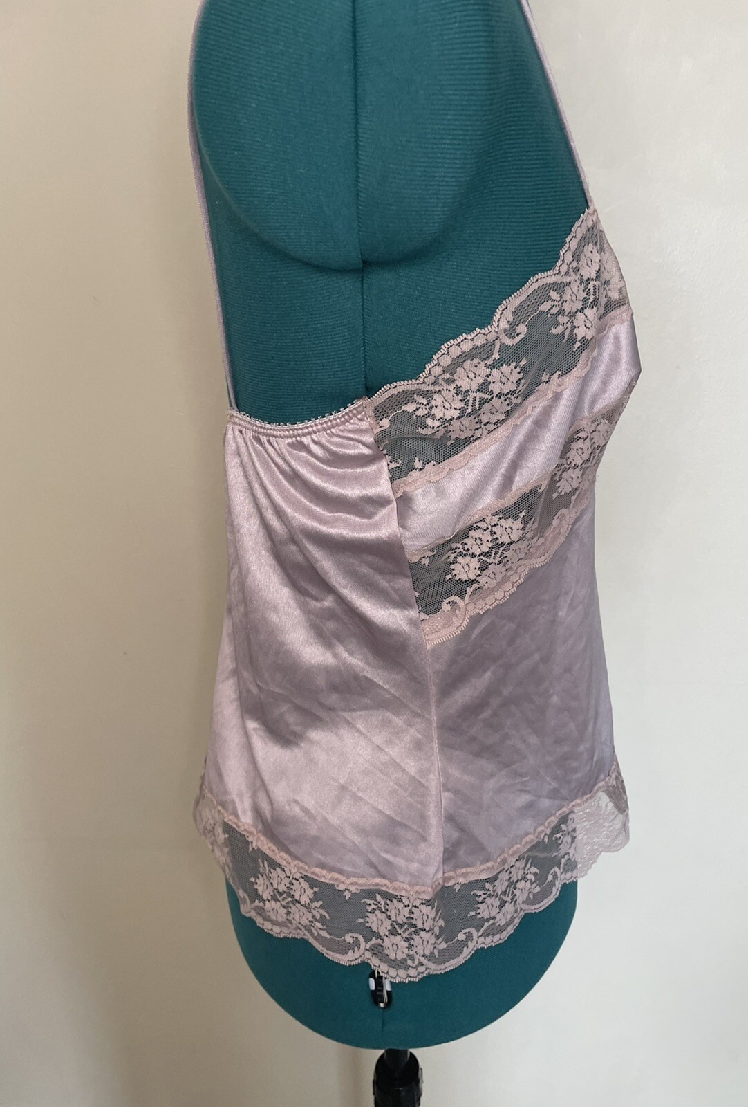 Vintage Pink Camisole Tank Top Lace Spaghetti straps Cami 70s Size Large Nylon