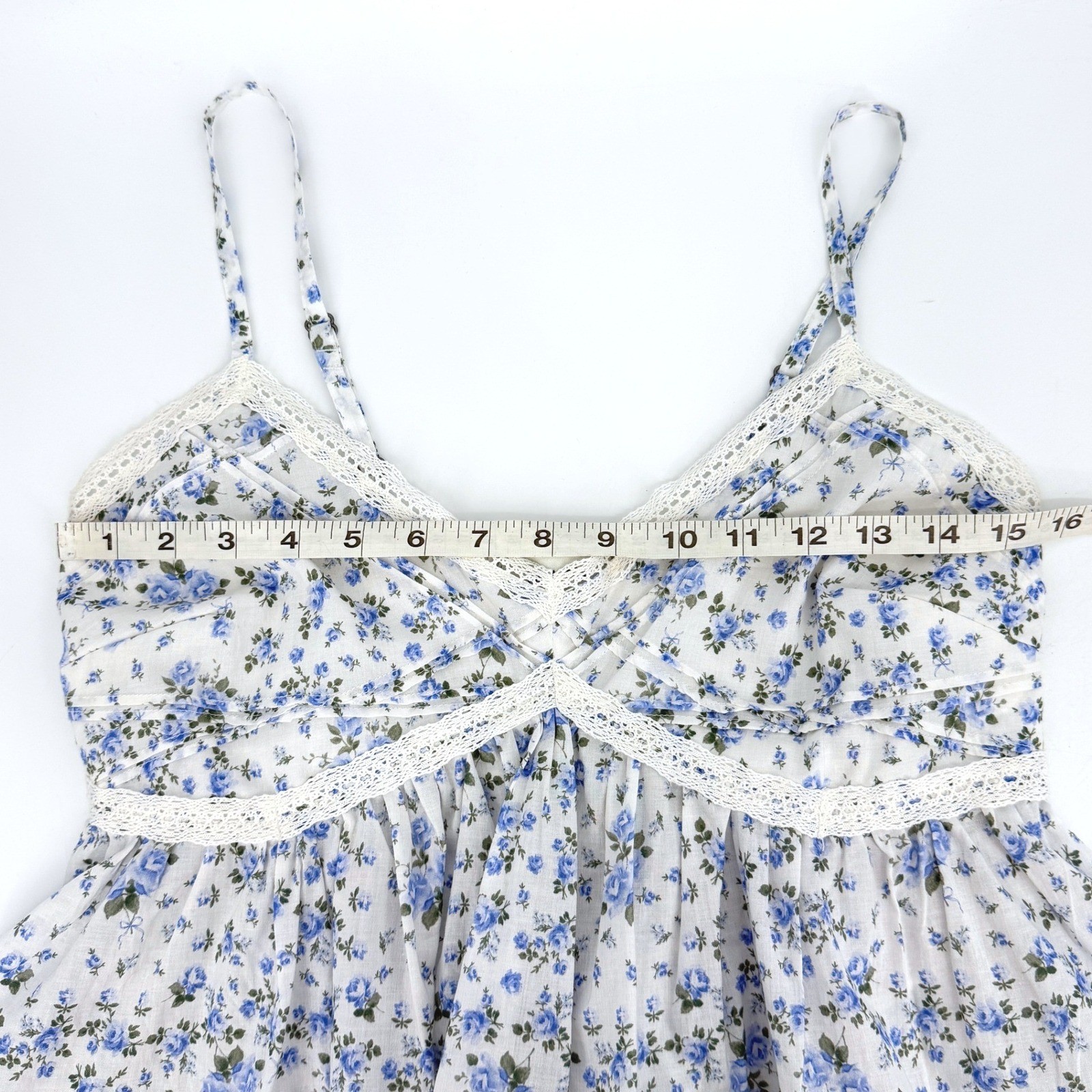 Hollister Blue Floral Babydoll Lace Trim Cami Top Sz M Handkerchief Hem Fairy