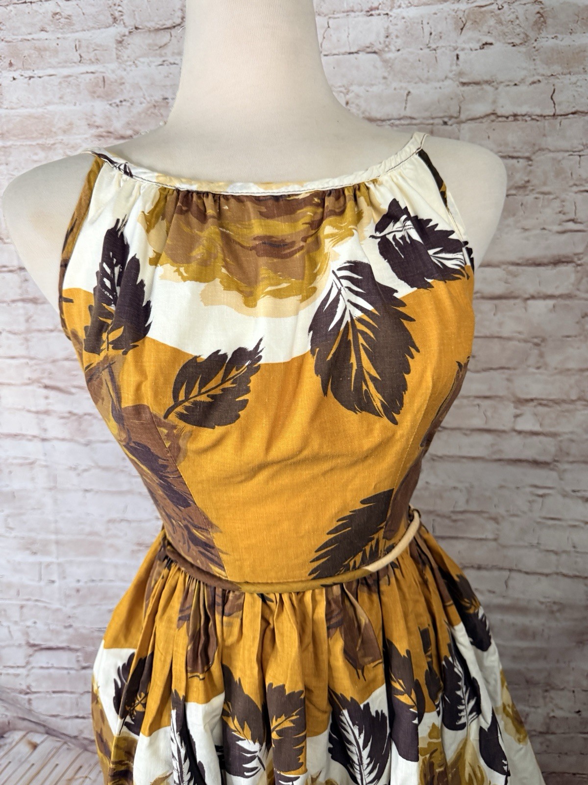 Vintage 50’s Pin Up Dress Tiki Rockabilly Sweep Floral Cole of California XS/ S