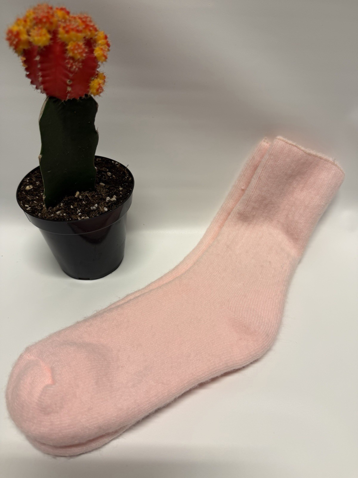 VTG Socks Women’s Pink 80’s 7-9 NOS Acrylic Blend Nylon Crew 90s