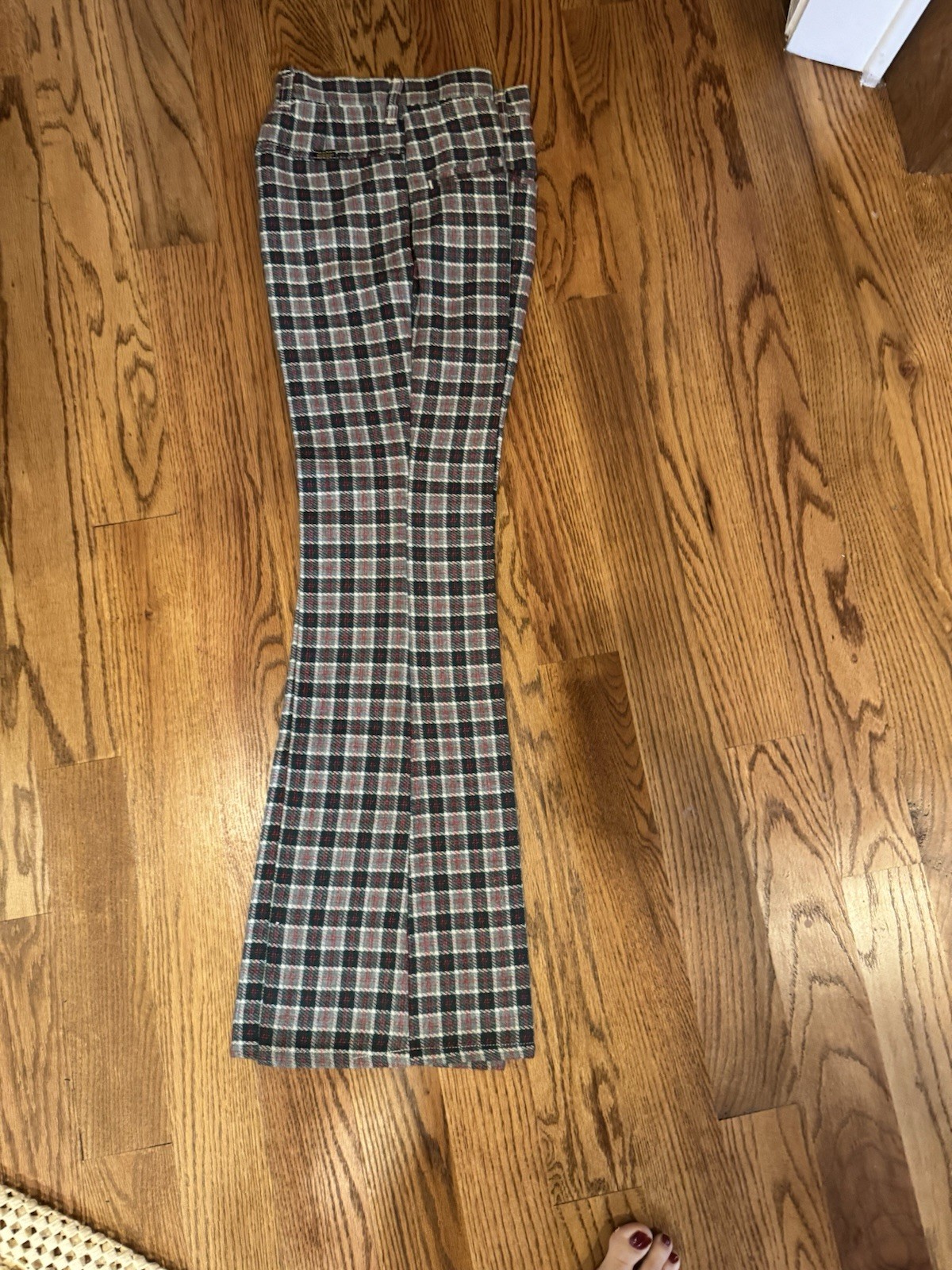 Vtg 1970s Maverick Plaid Pants XS 24×31 Green Red Checkered Bell Bottoms EUC