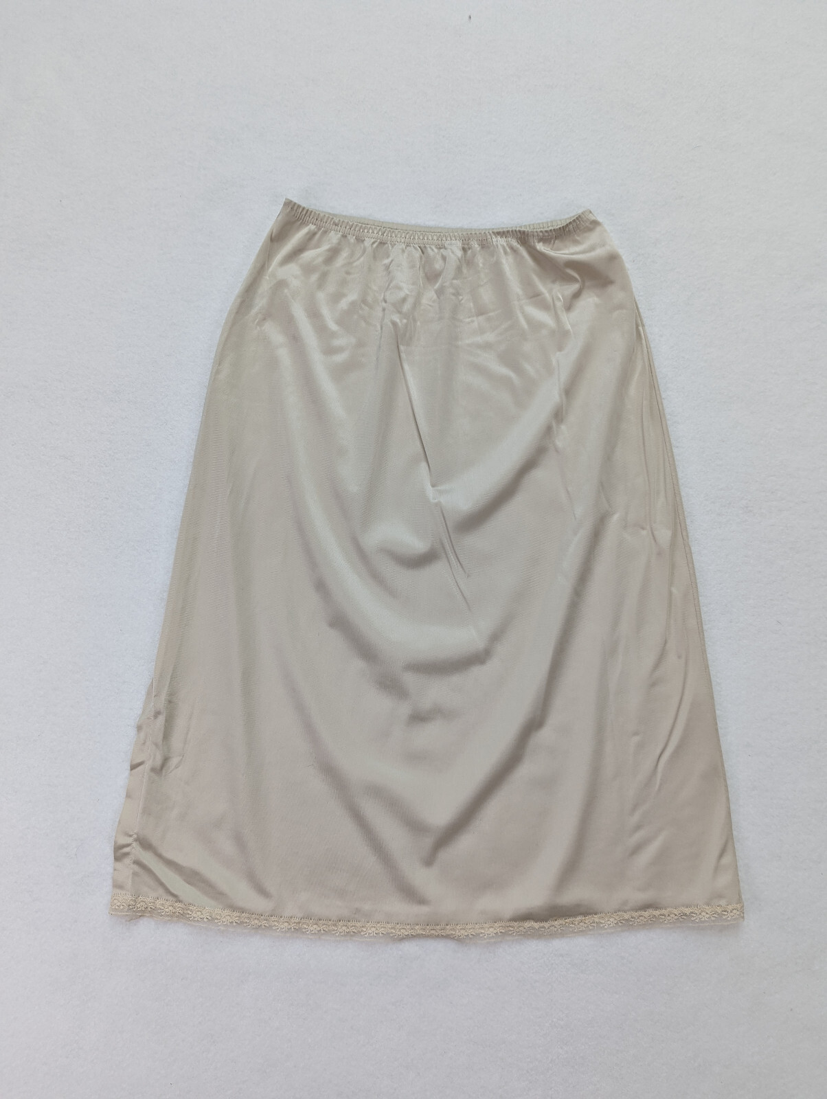 Lorraine Vintage Women’s Skirt Slip Half Slip Ivory Beige Nylon Size Small