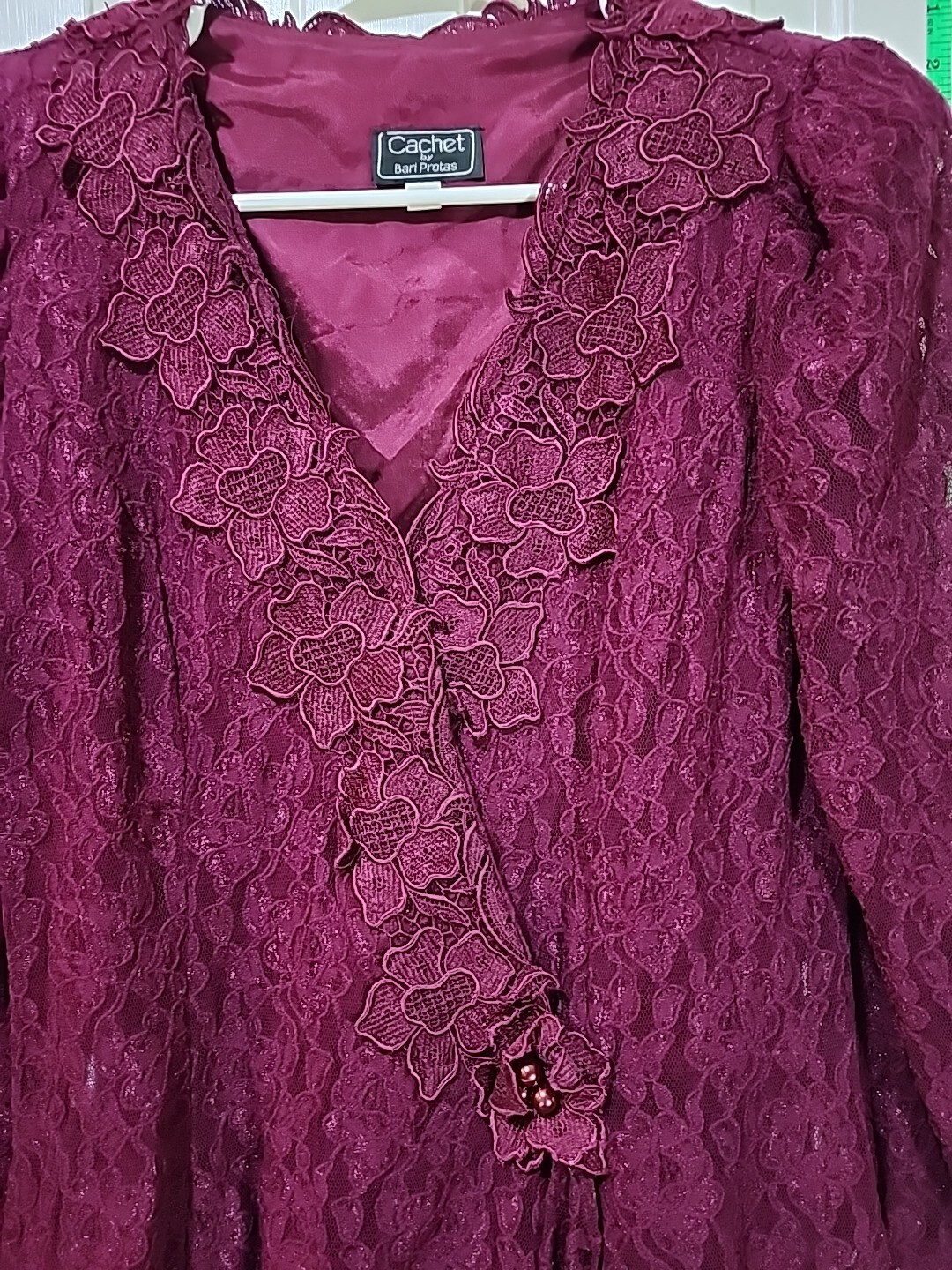 Vintage Cachet by Bari Protas Women’s Sz 9/10 Floral Lace Top Wine/Burgundy