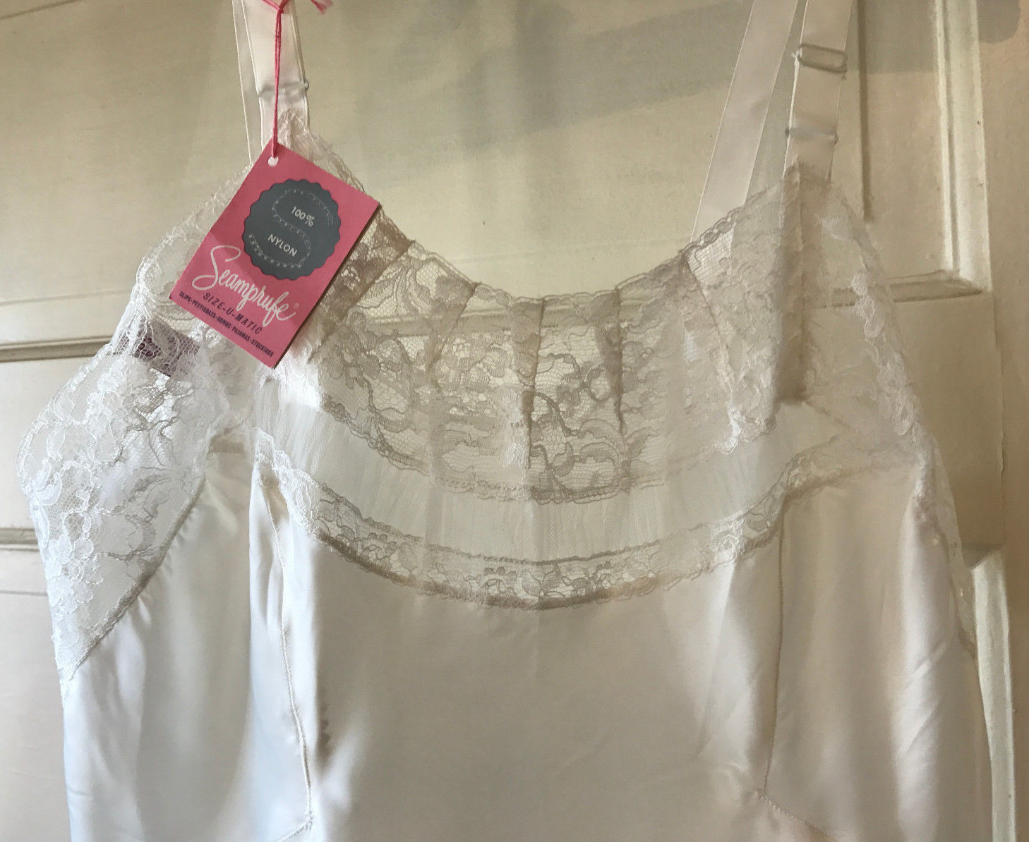 NOS NWT True Vintage Seamprufe Full Slip White Paper Tag 34
