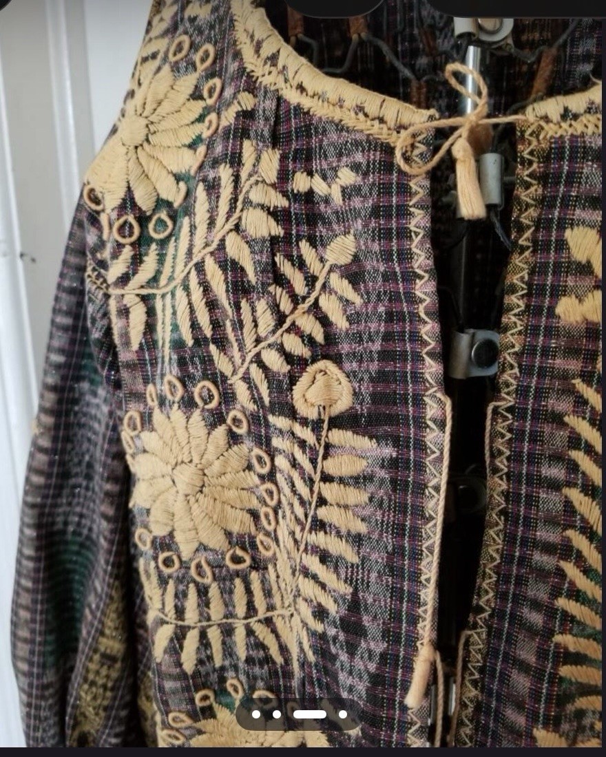 Vintage Handmade and Embroidered Guatamalan Jacket Pre-owned Excellent Condition