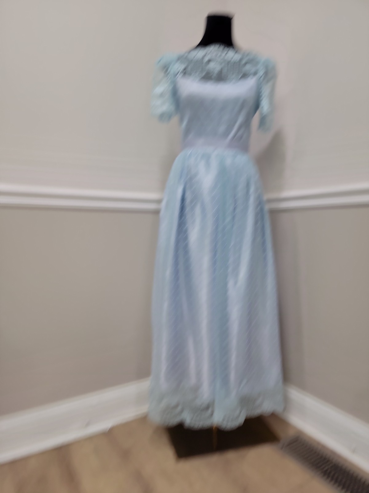 Blue Vintage Lace Prom Formal Vintage Size 11/12 Women’s Dress