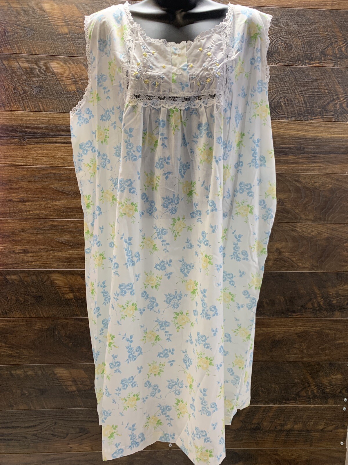Carole Night Gown Women’s XXXL Floral Print Lounger Lightweight Grannycore Smock