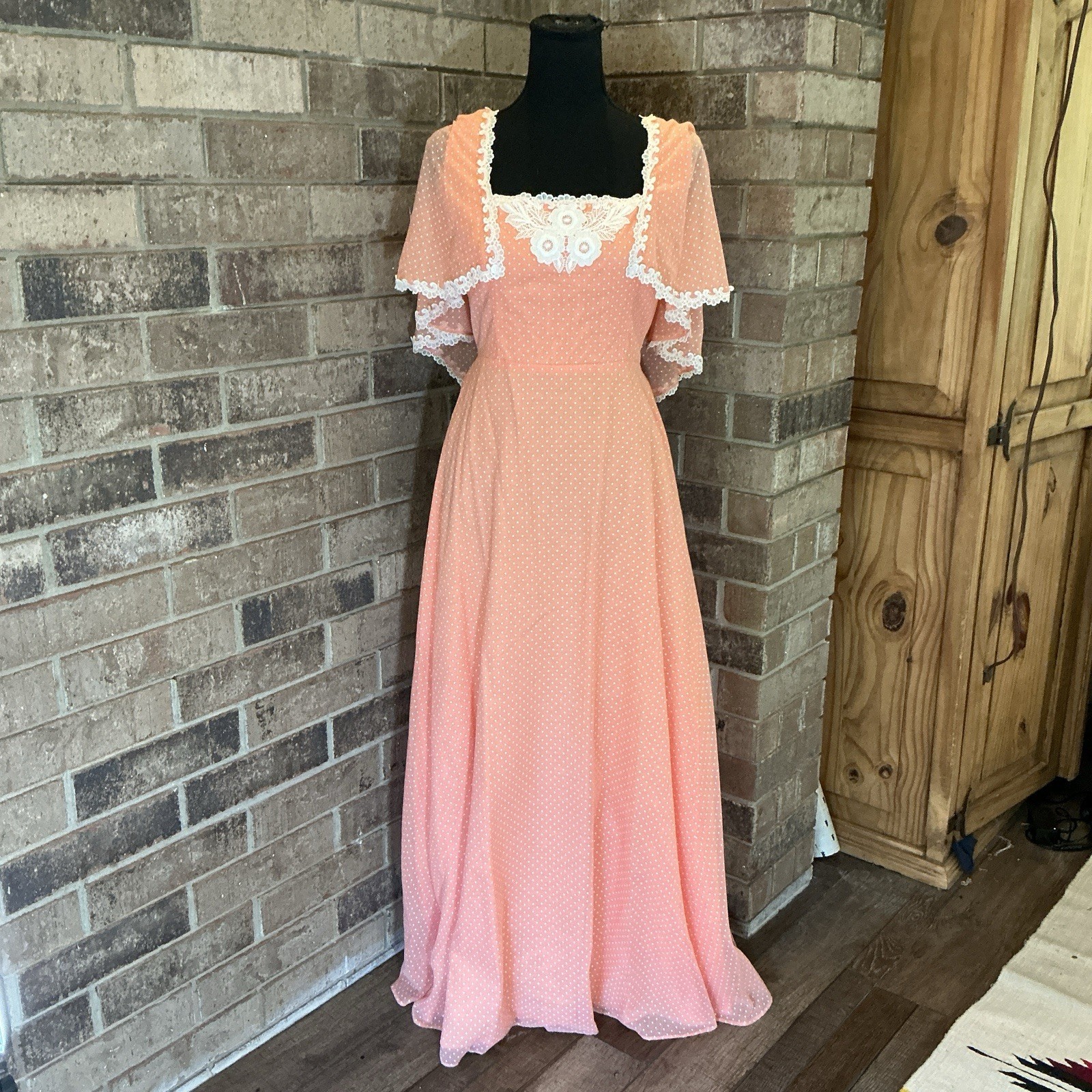 70s VINTAGE Sylvia Ann Peach Polka Dot Maxi Dress Lace Cape Sleeve Size 10 #54F