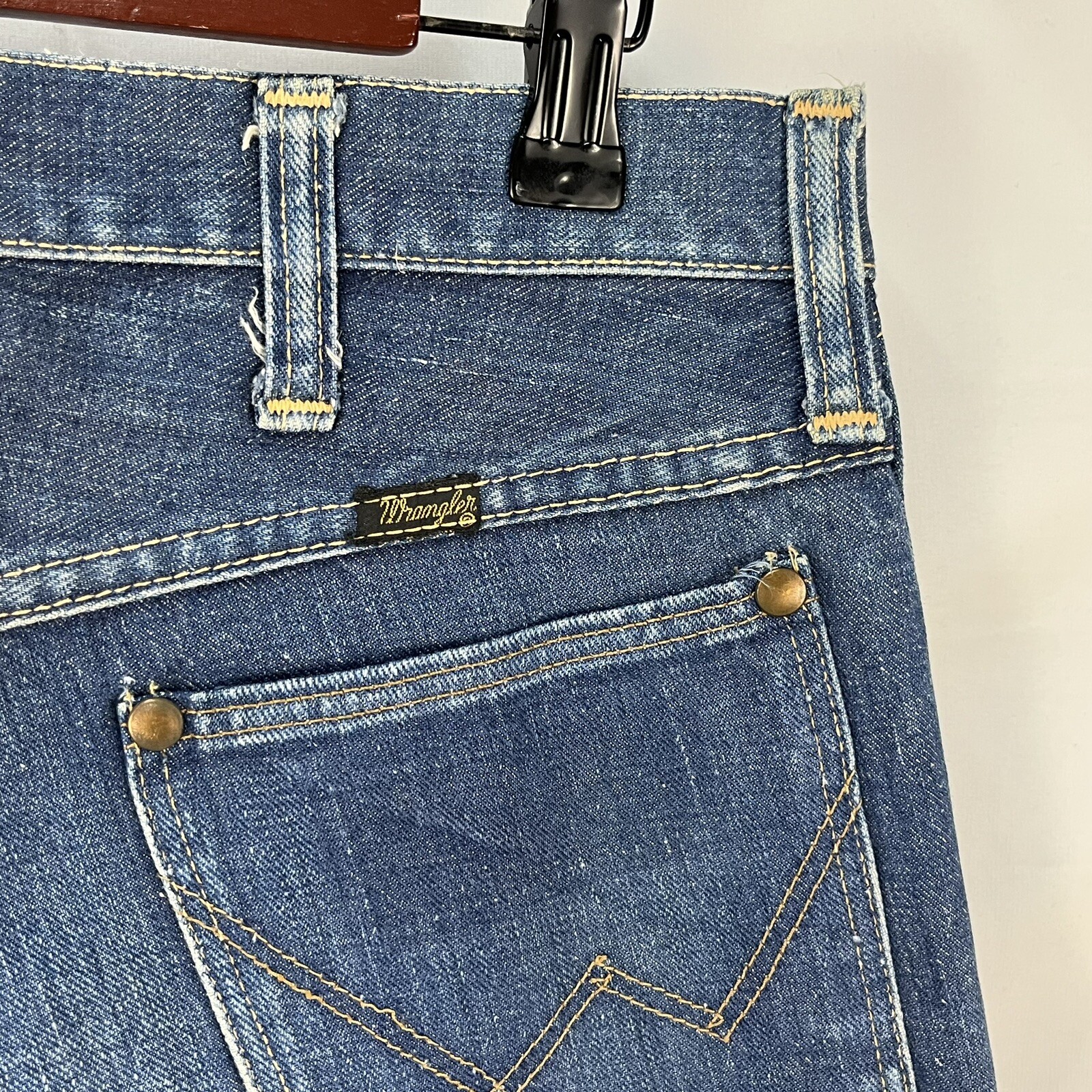VINTAGE 60S WRANGLER SANFORIZED DENIM CUTOFF JEAN SHORTS SIZE 32 USA 2″ INSEAM