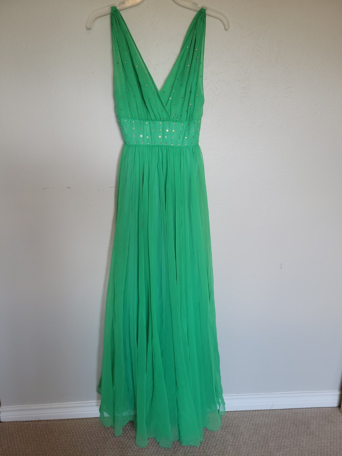 Green Vintage Rhinestone Chiffon Gown Dress Formal Size 0 Mike Benet Formals