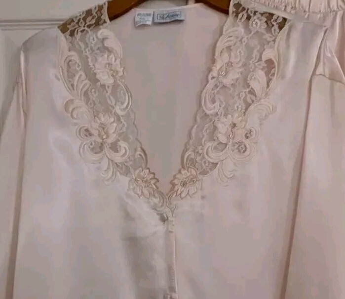 Vtg 80’s Etienne 2 Piece Pajamas Sz Large Blush Pink Silky Satin, Beaded Lace