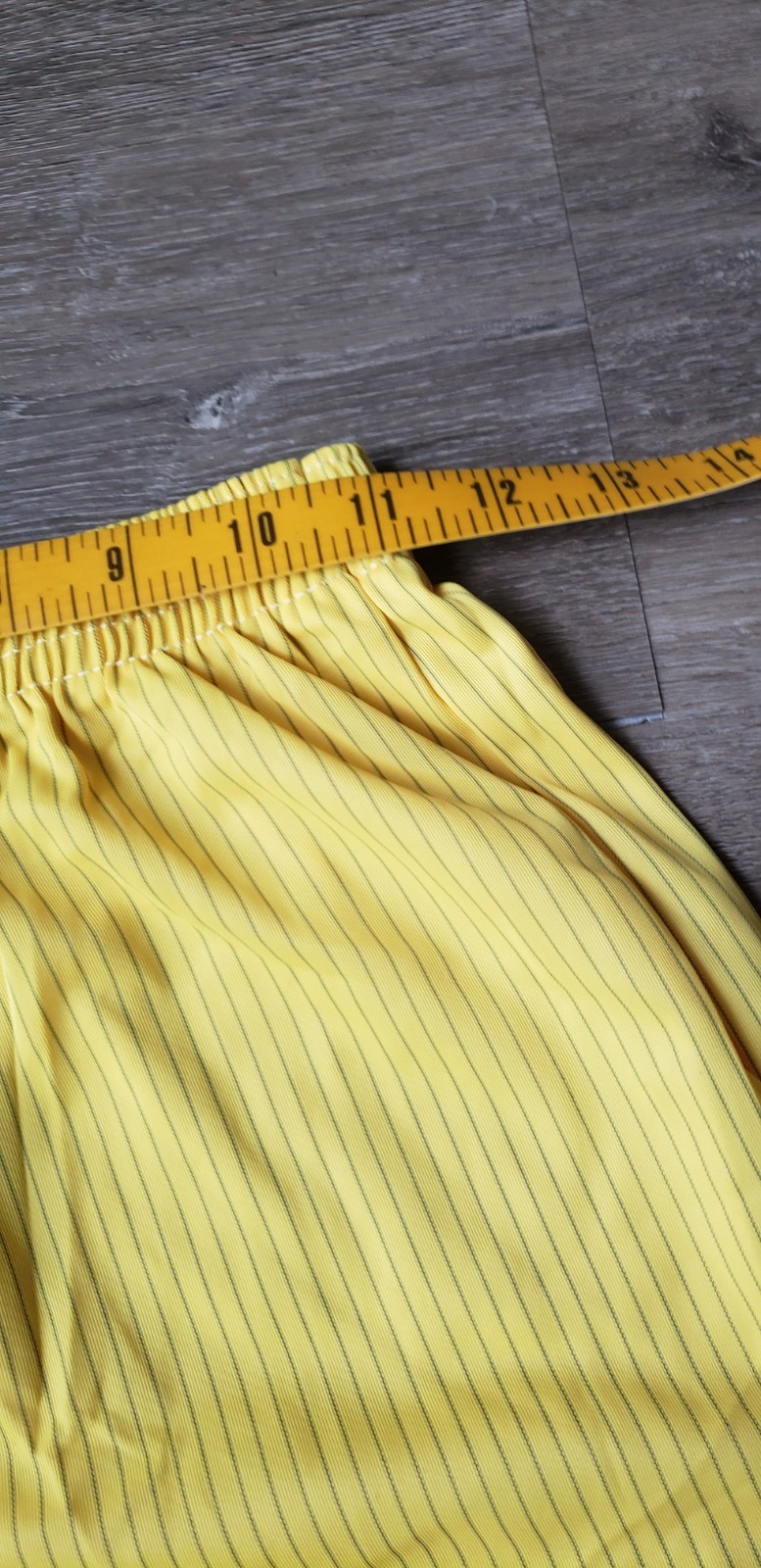 NEW VTG 80s Unbranded Yellow Stripe All Nylon Gym Shorts Sz M Roller Skate USA