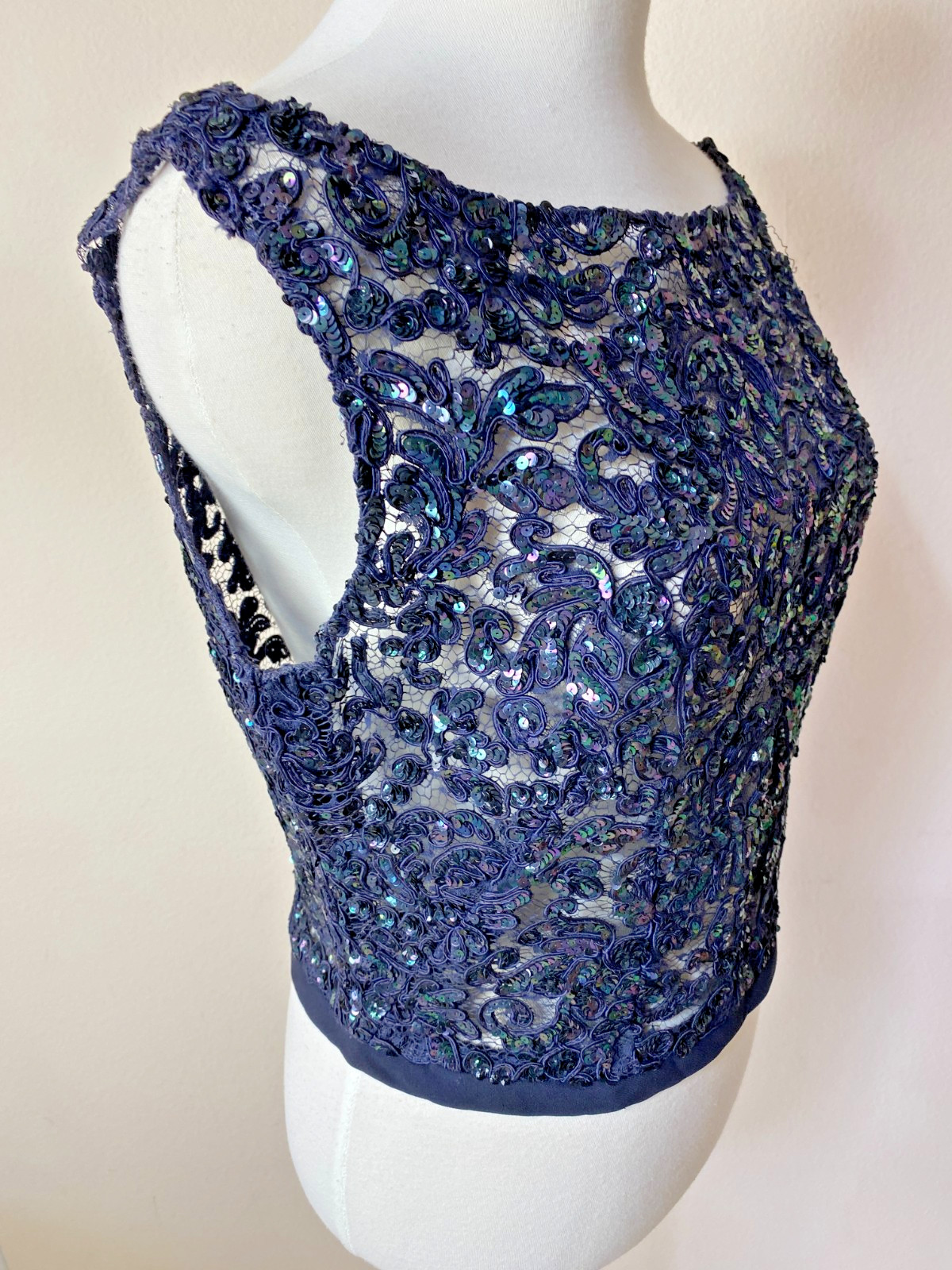 80s Vintage Midnight Blue Sequin Lace Cropped Top M Hand-Embroidered Eveningwear