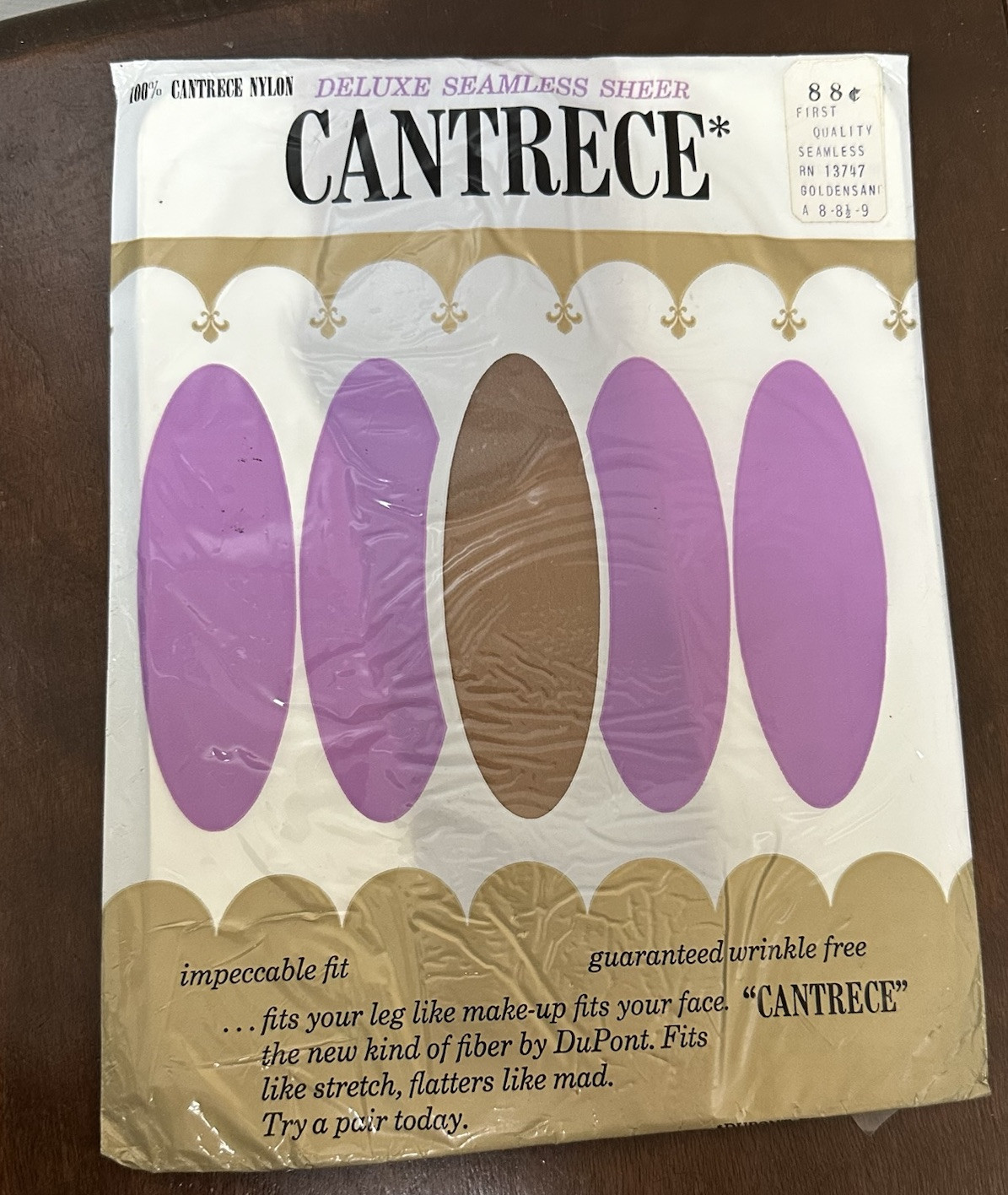 Vintage CANTRECE Deluxe Seamless Sheer Stockings Golden Sand Size 8-9 NEW